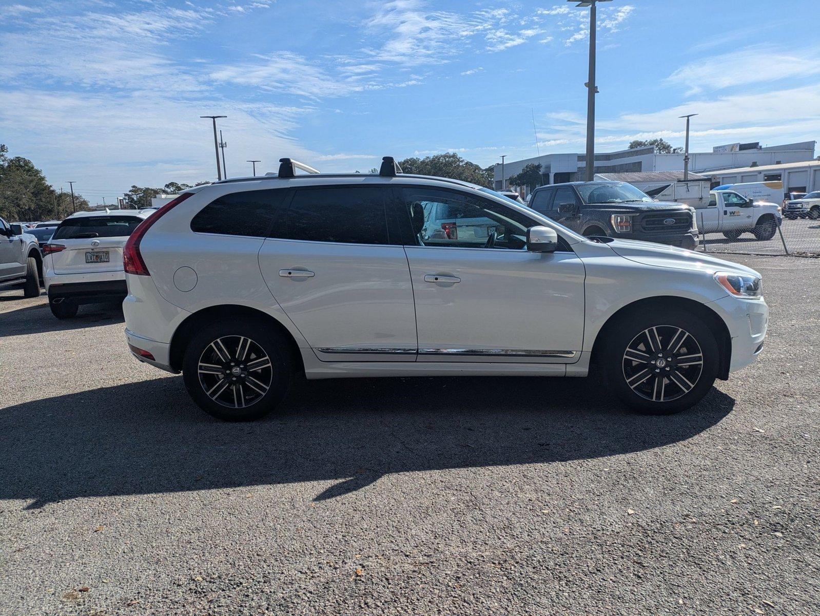 2017 Volvo XC60 Vehicle Photo in Jacksonville, FL 32244