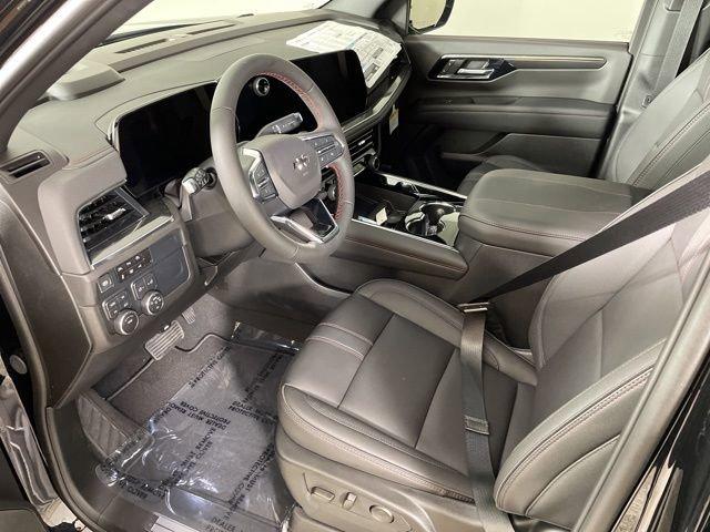 2025 Chevrolet Suburban Vehicle Photo in PHOENIX, AZ 85014-3381