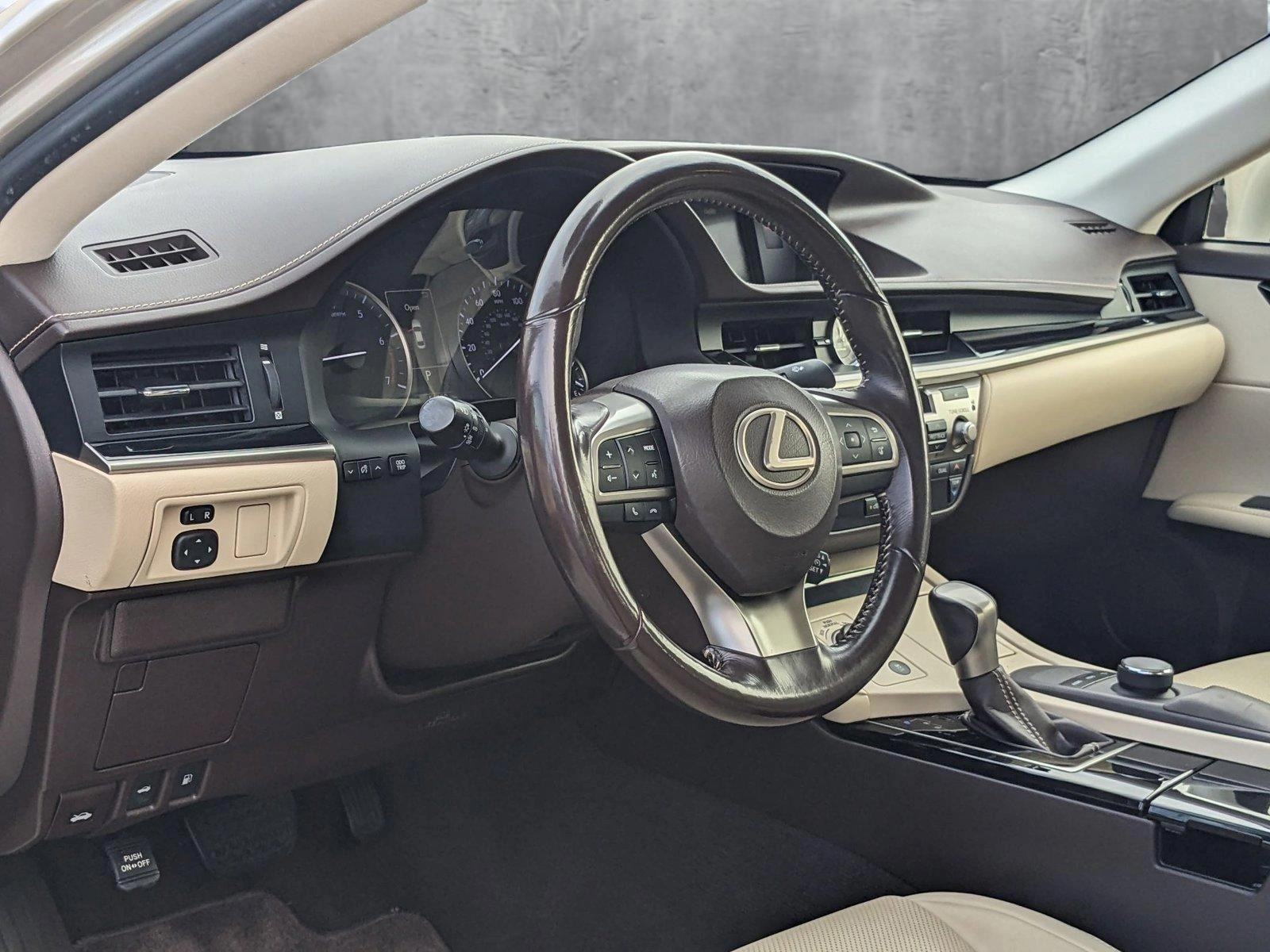 2016 Lexus ES 350 Vehicle Photo in MIAMI, FL 33172-3015