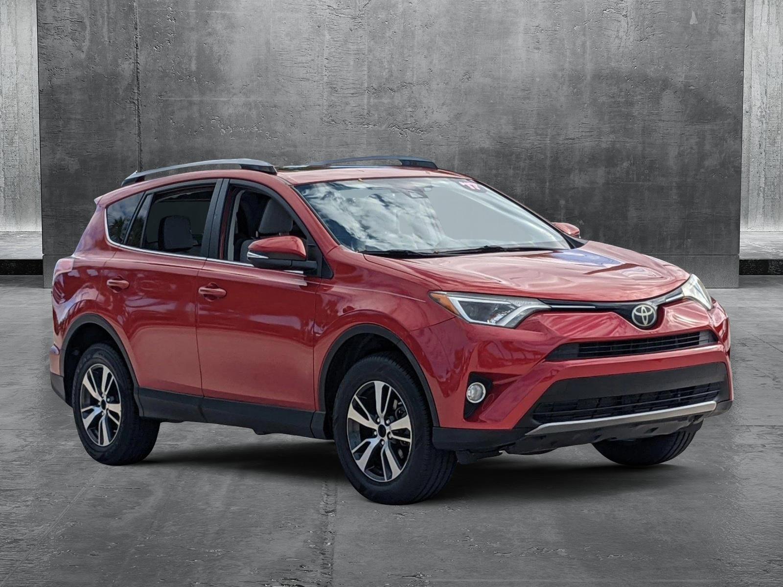 2017 Toyota RAV4 Vehicle Photo in Davie, FL 33331
