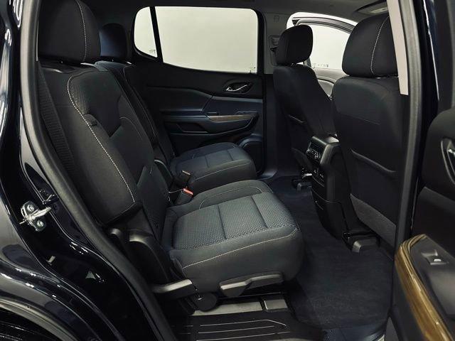 2022 GMC Acadia Vehicle Photo in MEDINA, OH 44256-9631