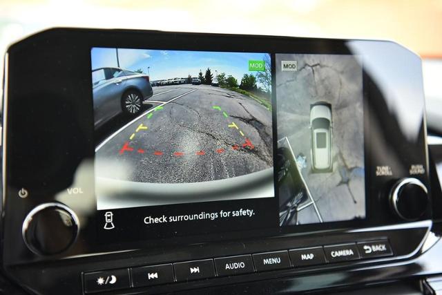 2025 Nissan Pathfinder Vehicle Photo in Ballwin, MO 63011