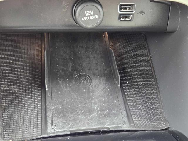 2022 Volvo XC40 Vehicle Photo in DENTON, TX 76210-9321