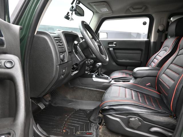 2006 HUMMER H3 Vehicle Photo in Cedar Rapids, IA 52402
