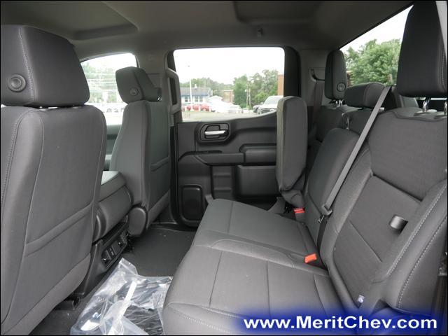 2024 Chevrolet Silverado 1500 Vehicle Photo in MAPLEWOOD, MN 55119-4794