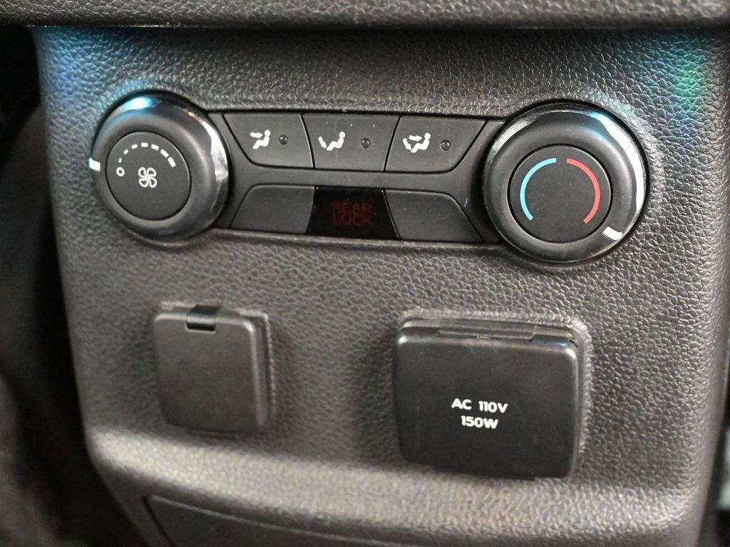 2015 Ford Explorer Vehicle Photo in Cedar Rapids, IA 52402