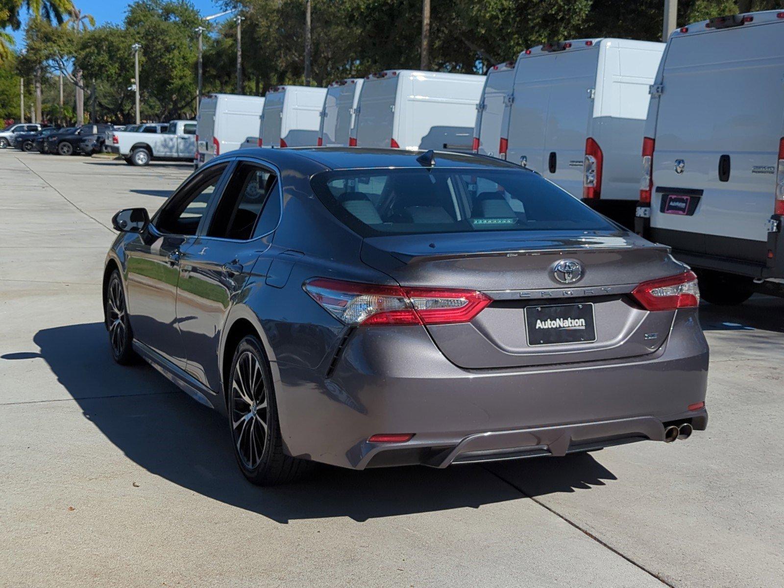 2019 Toyota Camry Vehicle Photo in Pembroke Pines, FL 33027