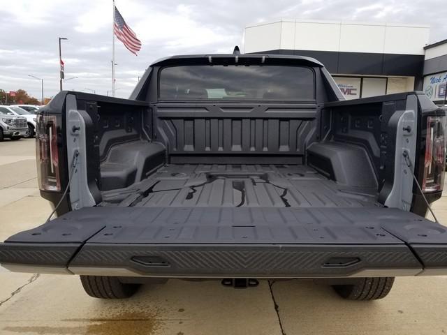 2025 GMC HUMMER EV Pickup Vehicle Photo in ELYRIA, OH 44035-6349