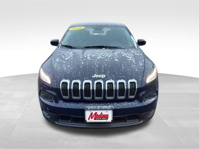 2016 Jeep CHER Vehicle Photo in MEDINA, OH 44256-9631