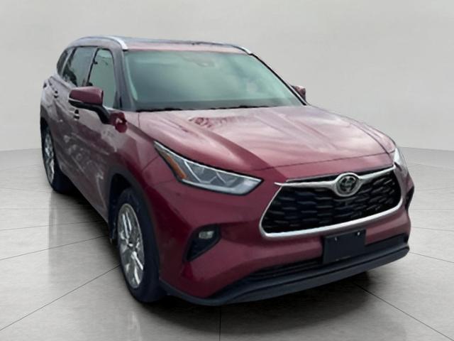 2022 Toyota Highlander Vehicle Photo in Appleton, WI 54914