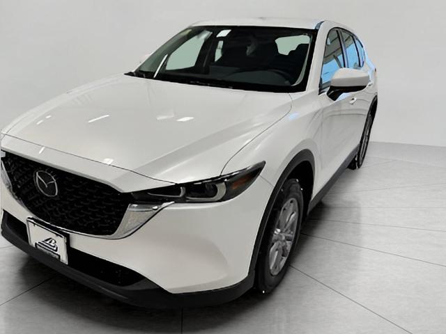 2025 Mazda CX-5 Vehicle Photo in Green Bay, WI 54304