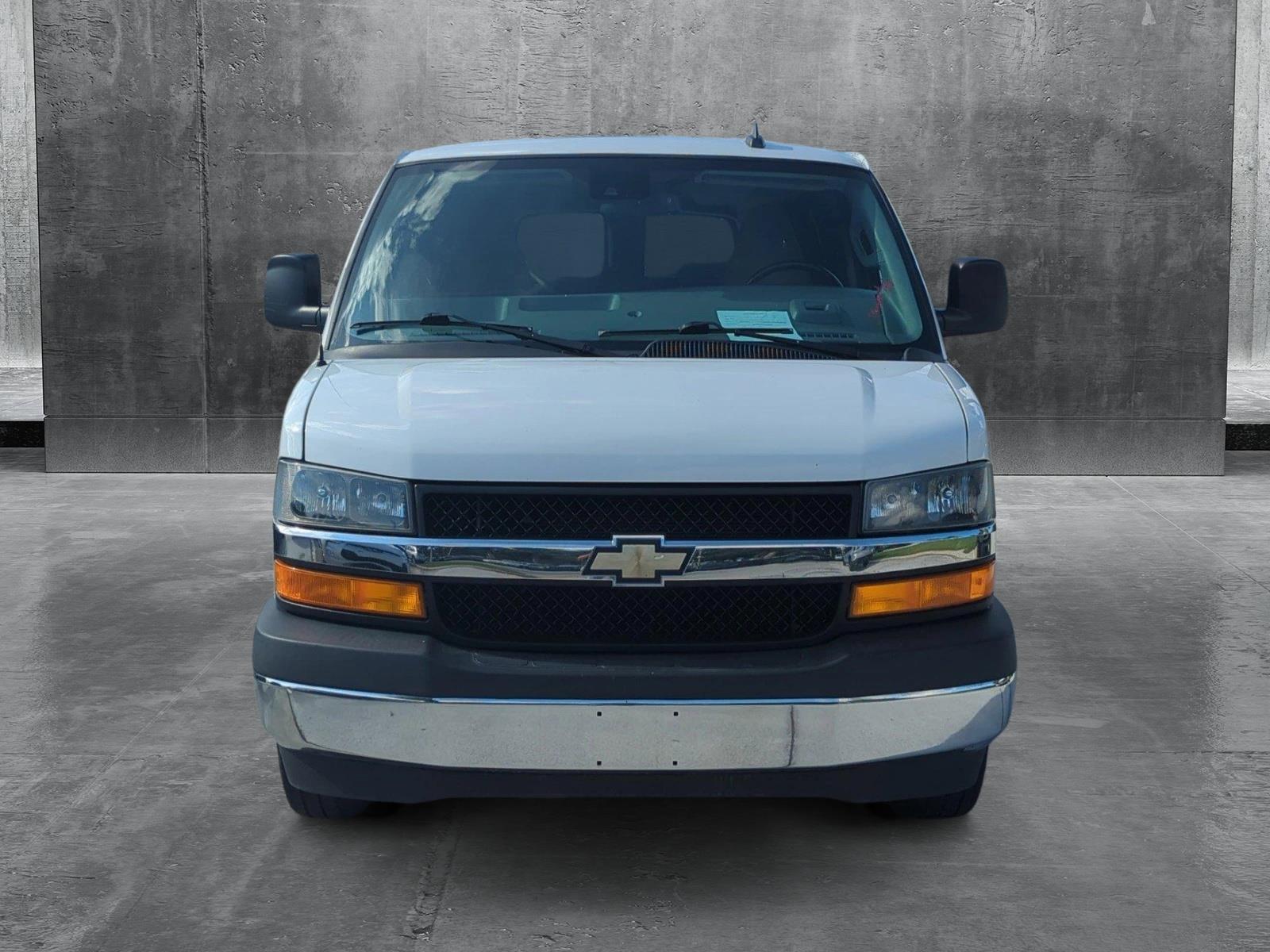 2019 Chevrolet Express Passenger Vehicle Photo in Pembroke Pines, FL 33027