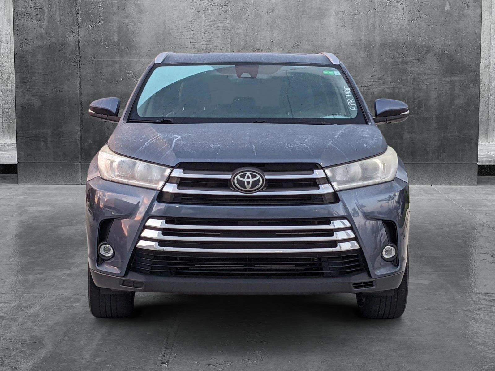 2019 Toyota Highlander Vehicle Photo in Davie, FL 33331