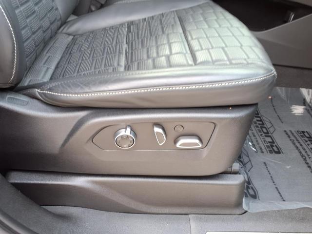 2021 Cadillac Escalade ESV Vehicle Photo in Tampa, FL 33612