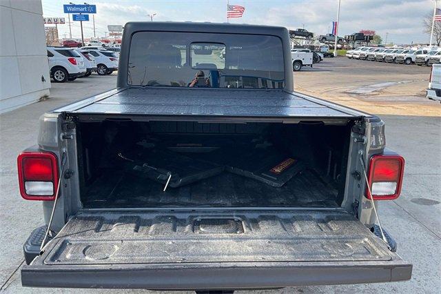 2021 Jeep Gladiator Vehicle Photo in TOPEKA, KS 66609-0000