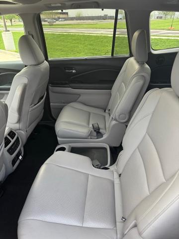 2020 Honda Pilot Vehicle Photo in Peoria, IL 61615