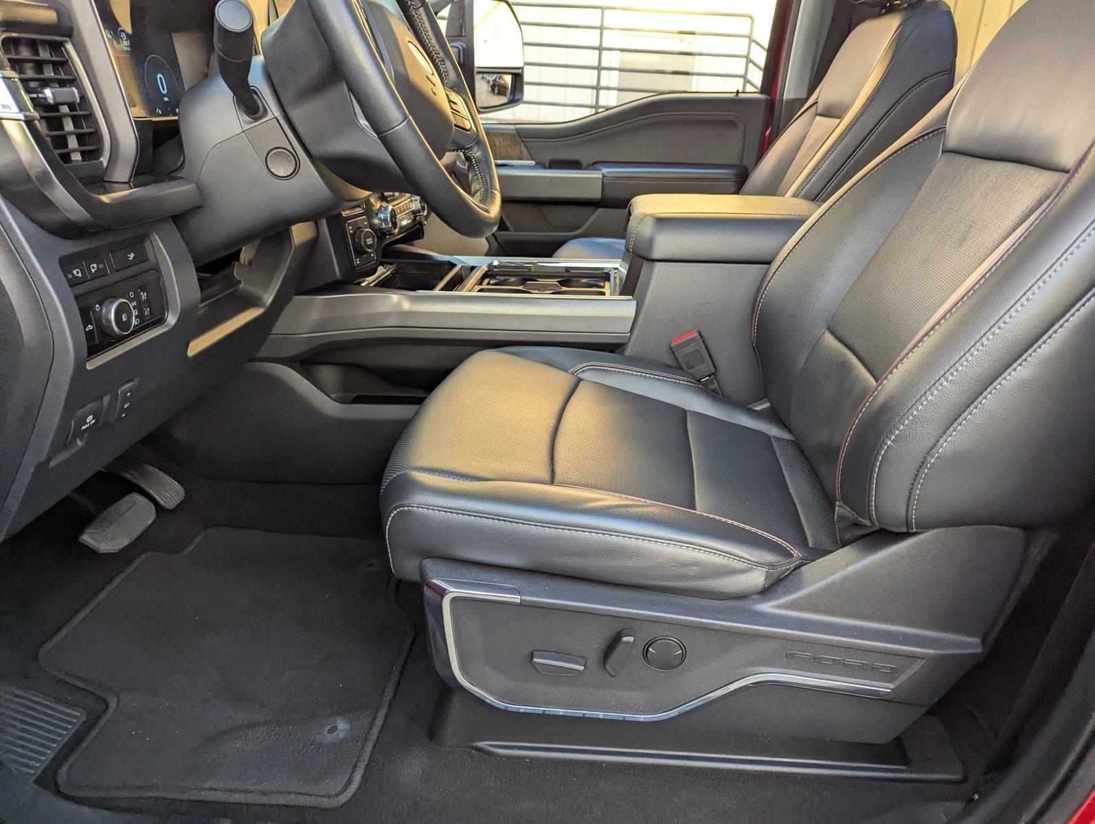 2024 Ford Super Duty F-250 SRW Vehicle Photo in Pompano Beach, FL 33064