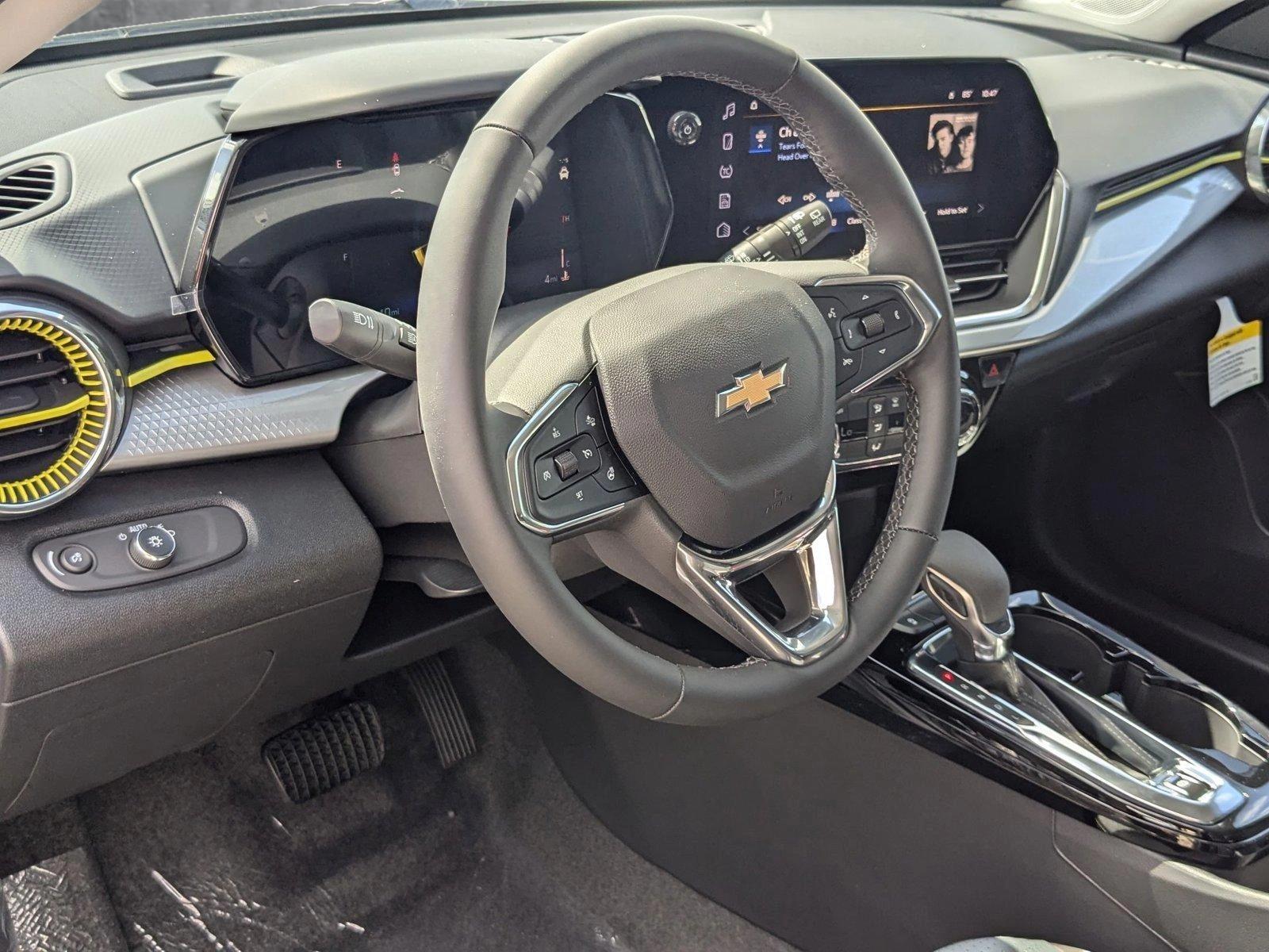 2025 Chevrolet Trax Vehicle Photo in MIAMI, FL 33134-2699