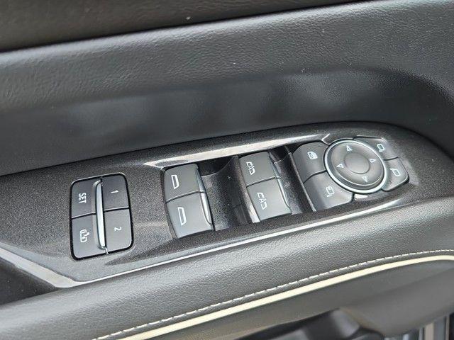 2022 Cadillac Escalade Vehicle Photo in Pleasant Hills, PA 15236