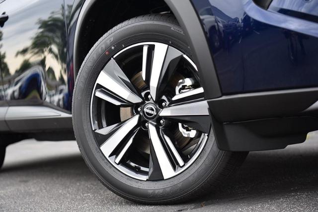 2025 Nissan Rogue Vehicle Photo in Ballwin, MO 63011