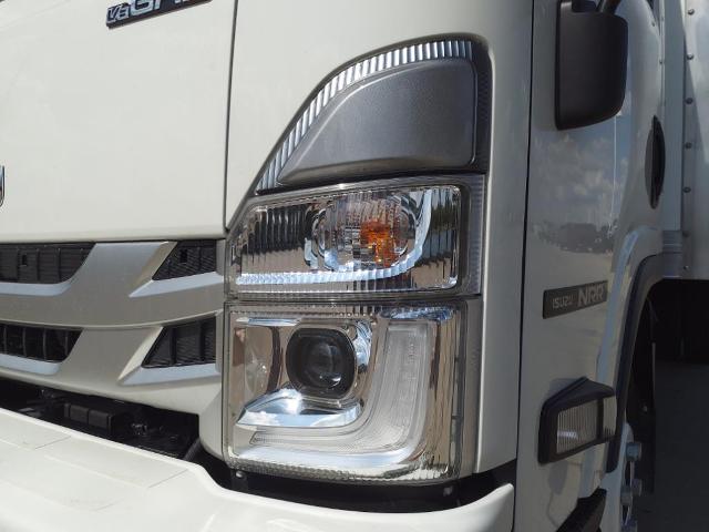 2024 Isuzu 4500 Vehicle Photo in Denton, TX 76205
