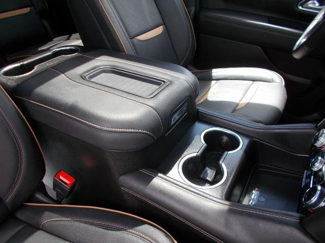 2024 GMC Yukon XL Vehicle Photo in LOWELL, MA 01852-4336