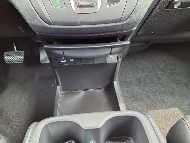 2025 Honda Odyssey Vehicle Photo in Oshkosh, WI 54904