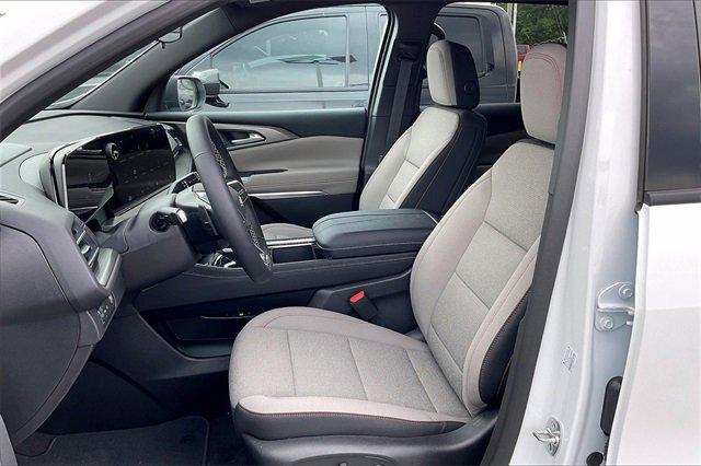 2025 Chevrolet Traverse Vehicle Photo in INDEPENDENCE, MO 64055-1314