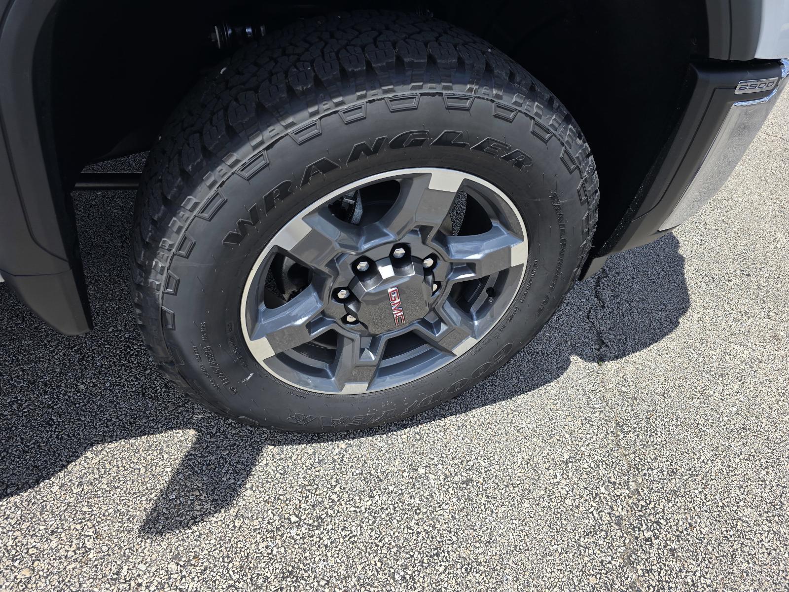 2025 GMC Sierra 2500 HD Vehicle Photo in Rolla, MO 65401