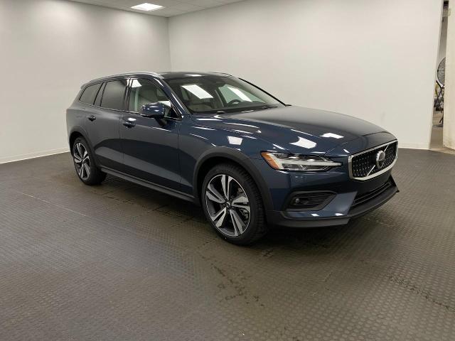 2026 Volvo V60 Cross Country Vehicle Photo in Appleton, WI 54913