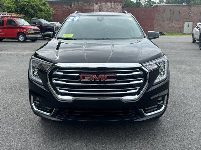 2024 GMC Terrain Vehicle Photo in LEOMINSTER, MA 01453-2952