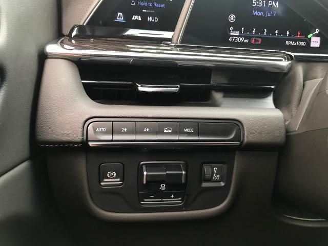 2022 Cadillac Escalade Vehicle Photo in GREEN BAY, WI 54303-3330