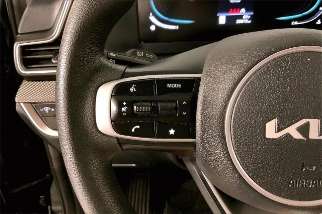 2023 Kia Sportage Vehicle Photo in Lees Summit, MO 64086