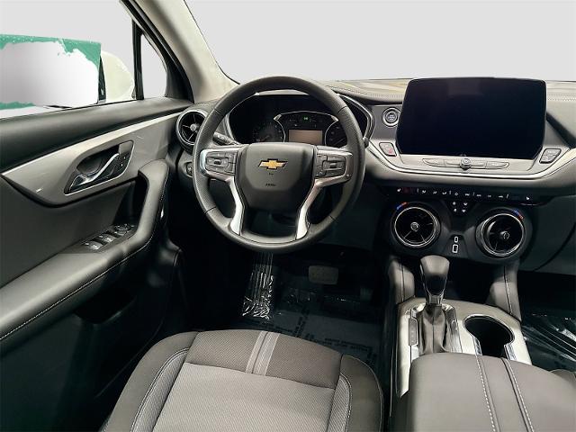 2025 Chevrolet Blazer Vehicle Photo in EVERETT, WA 98203-5662