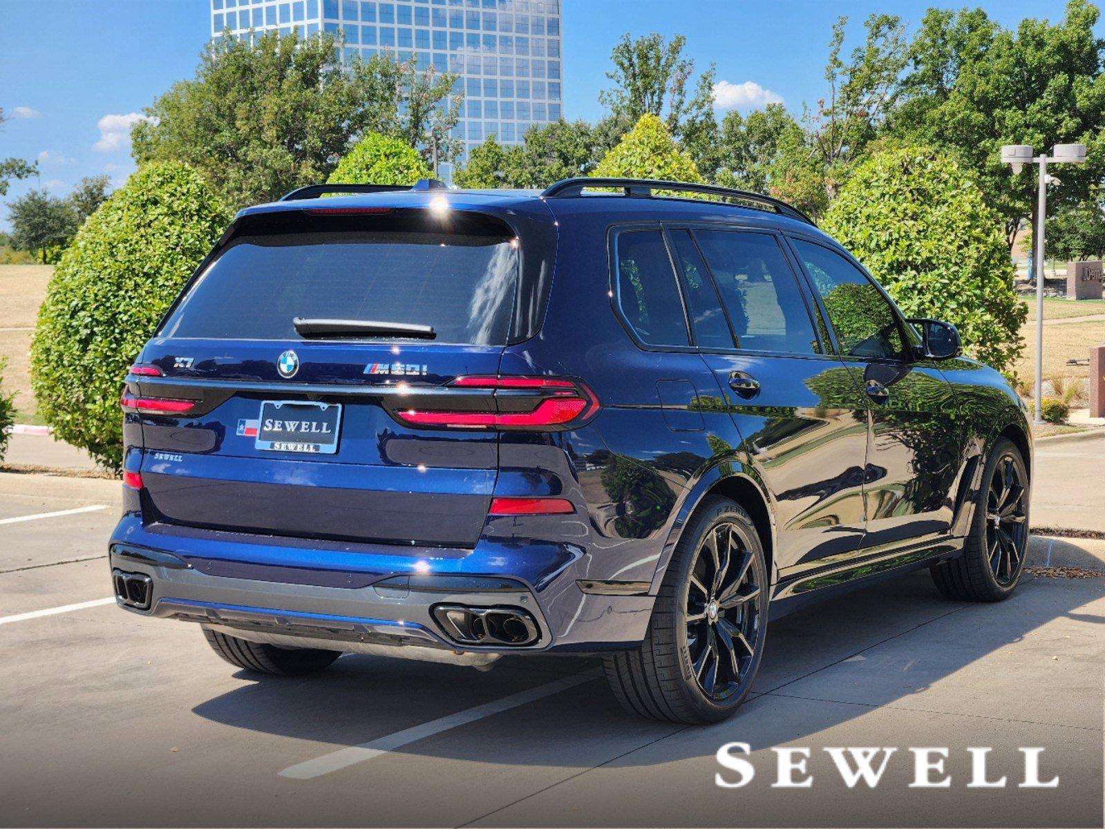 2025 BMW X7 M60i Vehicle Photo in PLANO, TX 75024