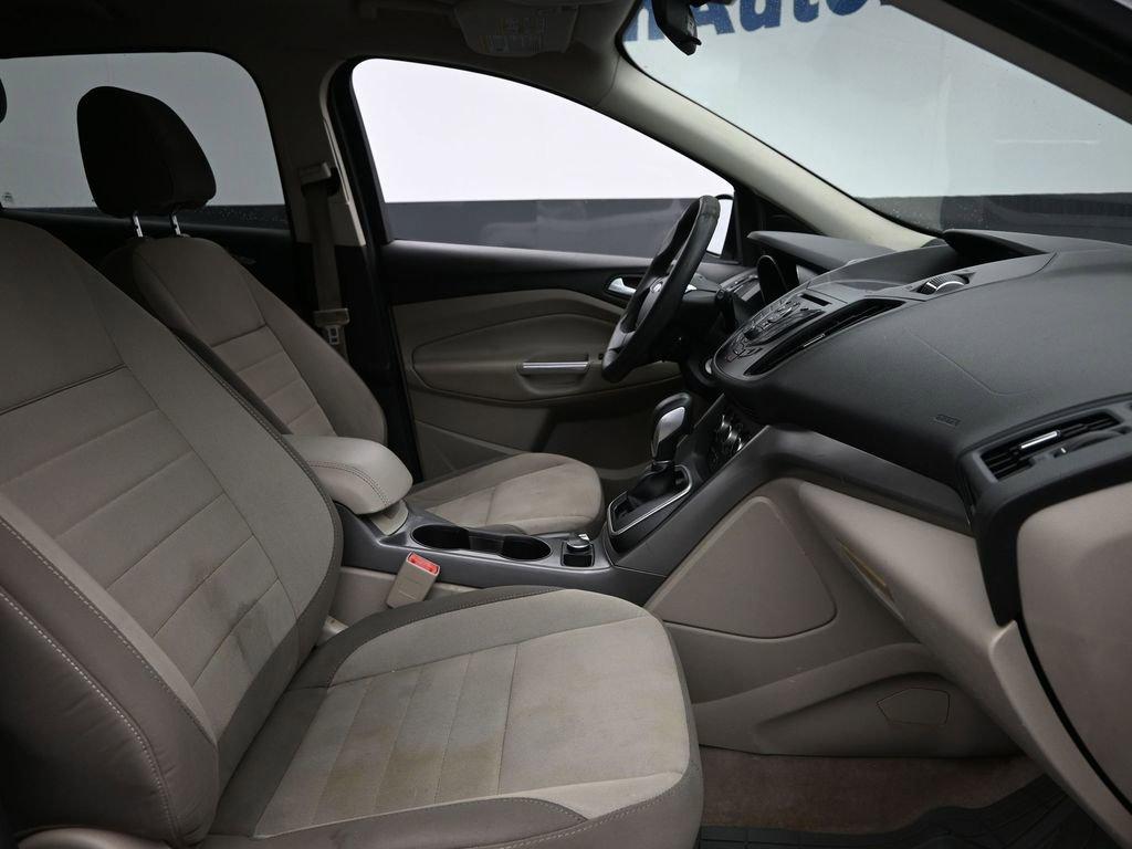 2013 Ford Escape Vehicle Photo in Cedar Rapids, IA 52402