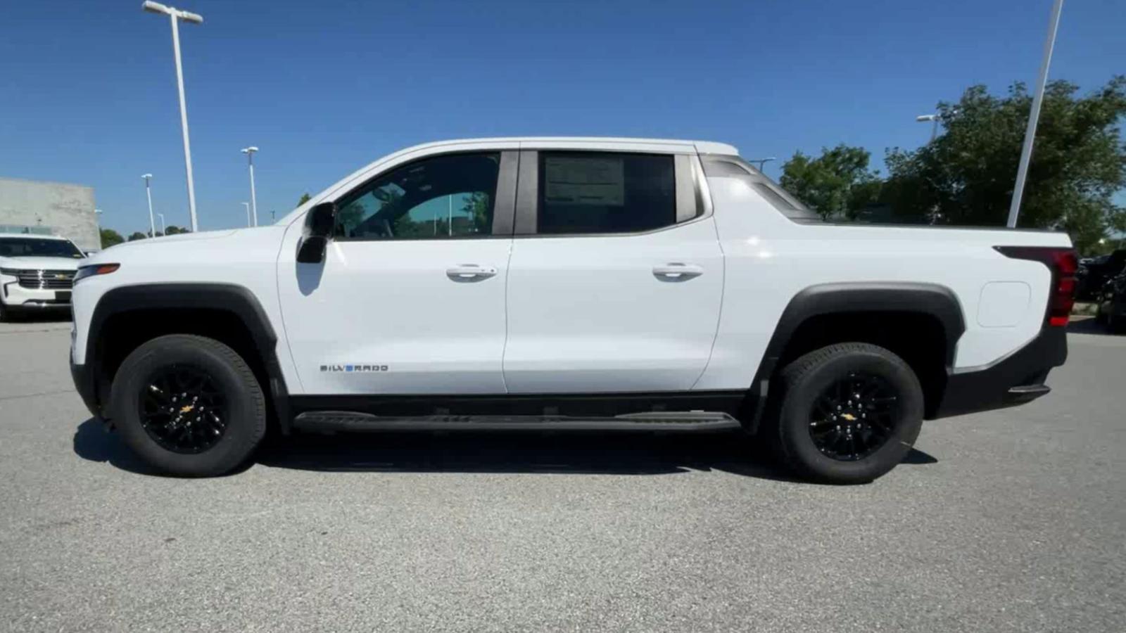 2024 Chevrolet Silverado EV Vehicle Photo in BENTONVILLE, AR 72712-4322