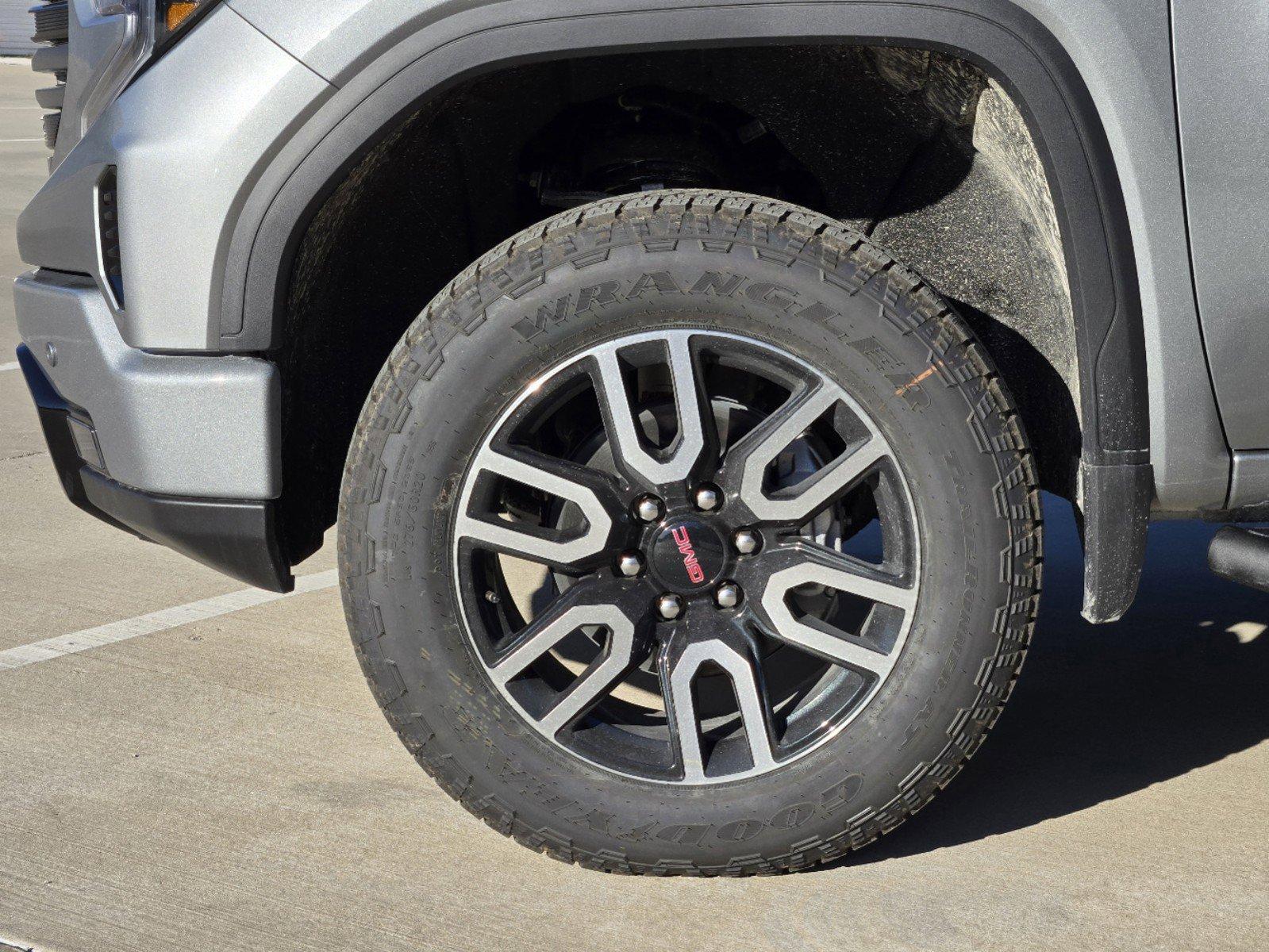 2025 GMC Sierra 1500 Vehicle Photo in DALLAS, TX 75209-3016