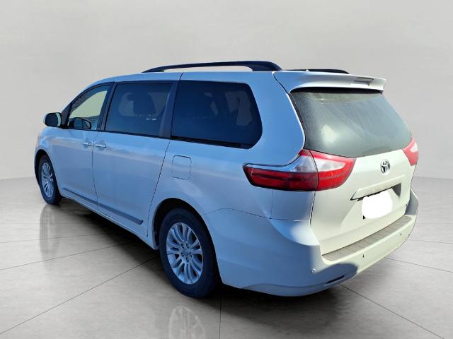 2017 Toyota Sienna Vehicle Photo in Oshkosh, WI 54904