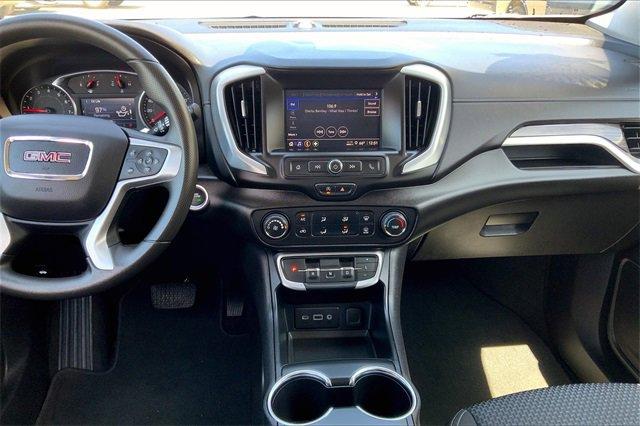 2024 GMC Terrain Vehicle Photo in TOPEKA, KS 66609-0000