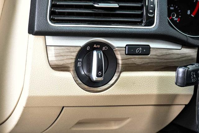 2016 Volkswagen Passat Vehicle Photo in DALLAS, TX 75235
