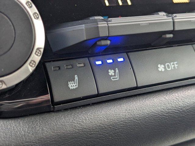 2022 Toyota Tundra 4WD Vehicle Photo in BRUNSWICK, GA 31525-1881
