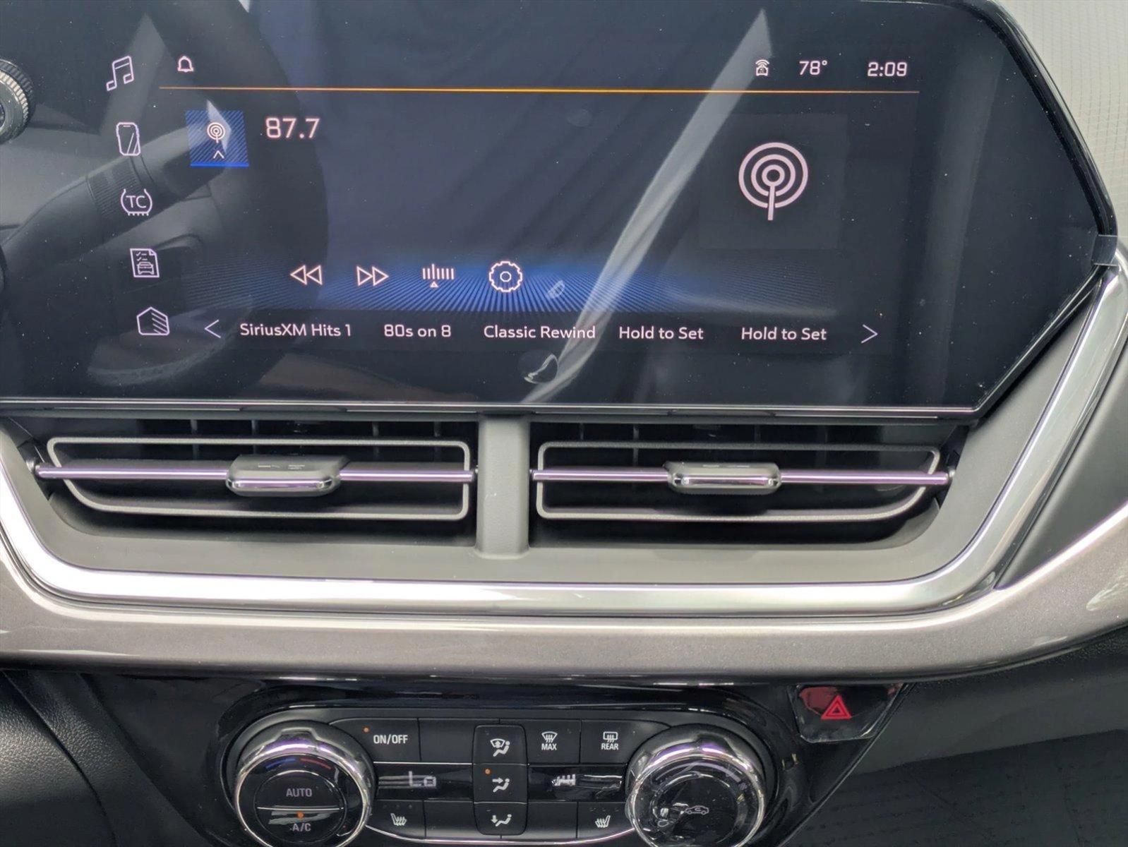 2025 Chevrolet Trax Vehicle Photo in GREENACRES, FL 33463-3207