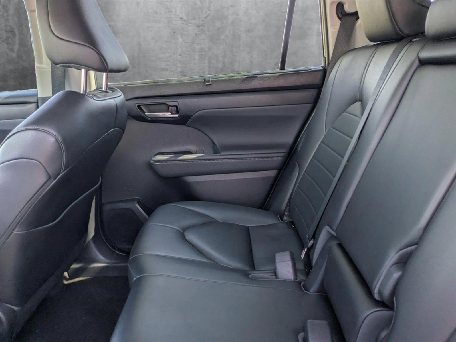 2023 Toyota Highlander Vehicle Photo in Winter Park, FL 32792