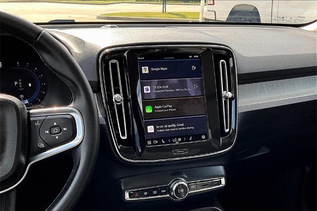 2025 Volvo XC40 Vehicle Photo in Houston, TX 77007