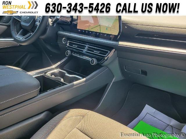 2025 Chevrolet Traverse Vehicle Photo in AURORA, IL 60503-9326