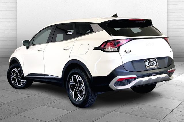 2024 Kia Sportage Vehicle Photo in Lees Summit, MO 64086