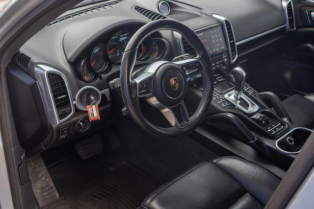2018 Porsche Cayenne Vehicle Photo in DANBURY, CT 06810-5034