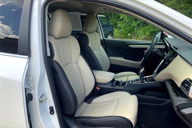 2024 Subaru Outback Vehicle Photo in KANSAS CITY, MO 64114-4545