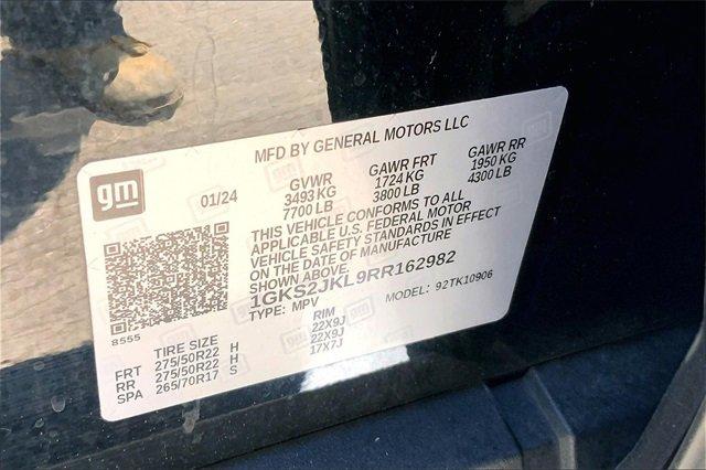 2024 GMC Yukon XL Vehicle Photo in TOPEKA, KS 66609-0000